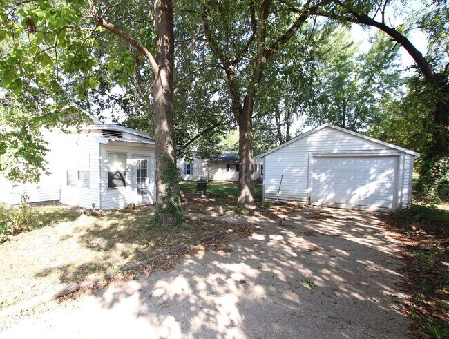 234 Hobart St in Sullivan, MO - Building Photo - Building Photo