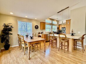 750 Bell Canyon Rd in Angwin, CA - Building Photo - Building Photo