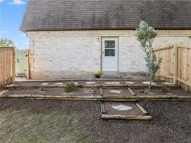 2804 Westhill Dr in Austin, TX - Building Photo - Building Photo