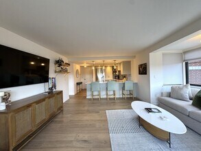100 Ledgewood Dr-Unit -517 in Stoneham, MA - Building Photo - Building Photo