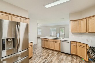 16210 Copper Leaf Ln in Leander, TX - Building Photo - Building Photo