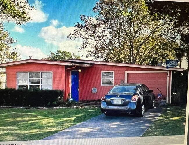 property at 2709 10th St