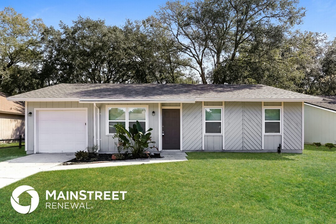 2065 Chelwood Ct in Jacksonville, FL - Foto de edificio