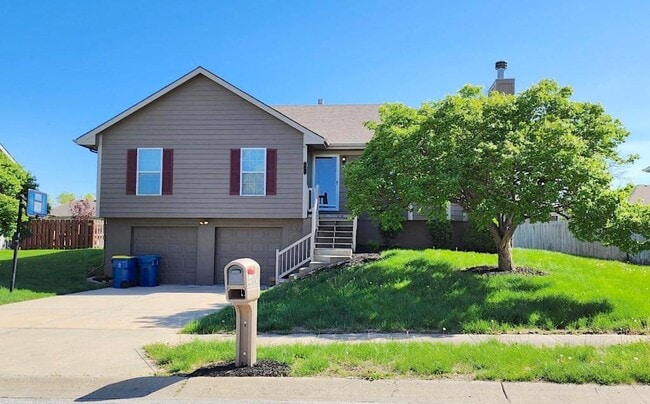 property at 211 E 22nd St