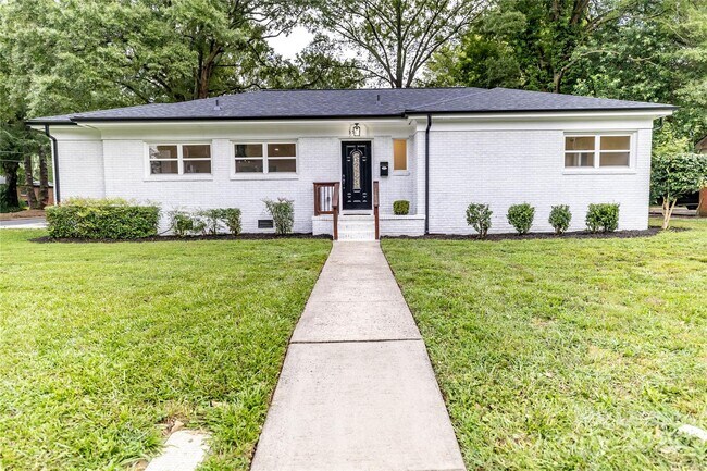 3501 Eastway Dr in Charlotte, NC - Building Photo - Building Photo