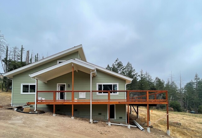 411 Midway Ranch Rd in Boulder Creek, CA - Building Photo - Building Photo