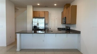 11578 Buoy Pointe Pl, Unit 208 in Orlando, FL - Foto de edificio - Building Photo