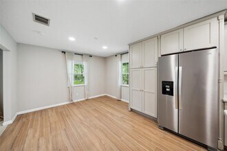 13373 Southshore Dr in Conroe, TX - Building Photo - Building Photo