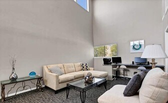 14300 Ella Blvd in Houston, TX - Building Photo