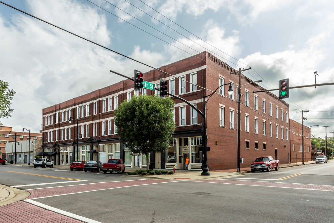 Montgomery Block Apartments in Sheffield, AL - Building Photo