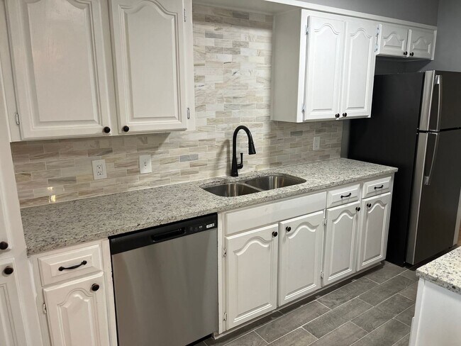 property at 2919 Kirk Ln