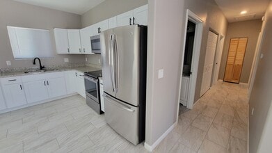 1334 W Talisman St in Tucson, AZ - Building Photo - Building Photo