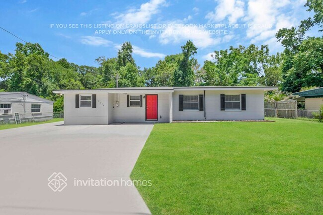 property at 2819 Parr Ct E