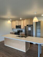 475 Century Pl, Unit 216 in Onalaska, WI - Building Photo - Building Photo