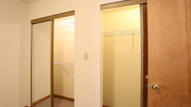 Garden Park Apartments in Huntington, WV - Building Photo - Interior Photo