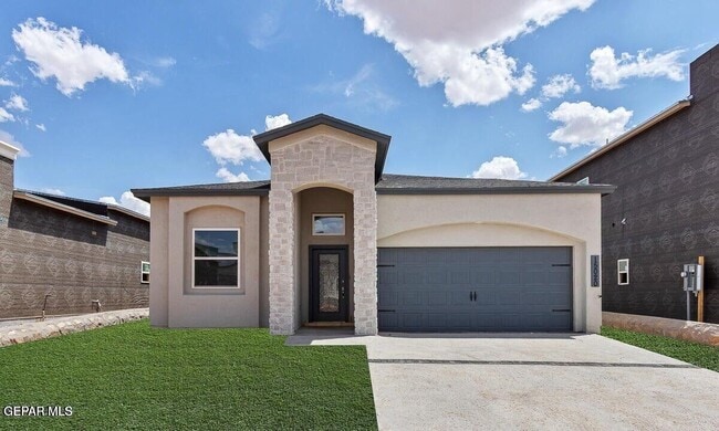 property at 913 Louisiana Downs Ave