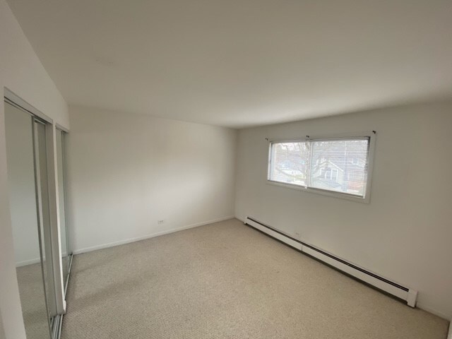 27 S Roselle Rd in Roselle, IL - Building Photo - Building Photo