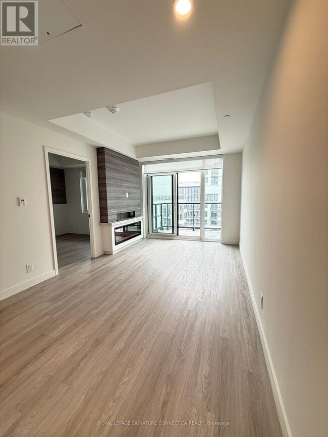 1050 Eastern Ave in Toronto, ON - Building Photo - Building Photo