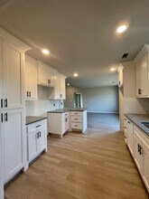 8 Copinsay Ln in Bella Vista, AR - Foto de edificio - Building Photo