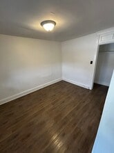 4100 Ritchie Hwy, Unit C in Baltimore, MD - Foto de edificio - Building Photo