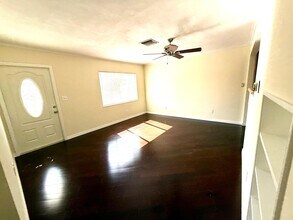 1002 Jeffords St in Clearwater, FL - Building Photo - Building Photo