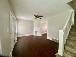 161 Walnut Terrace in Akron, OH - Building Photo - Building Photo