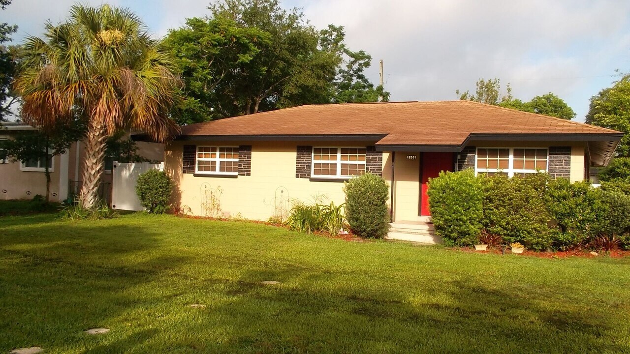 2102 Shaffer Pl in Orlando, FL - Building Photo