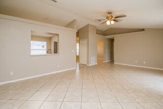 12041 Goldenstar Ln in Clermont, FL - Building Photo - Building Photo