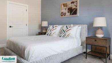 1000 Forestview Dr, Unit 3218 in Oakwood, GA - Building Photo - Building Photo