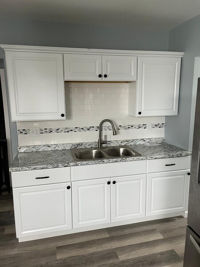 49 Dwight Rd Rentals in Springfield, MA