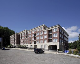 River's Edge in Caledon, ON - Building Photo