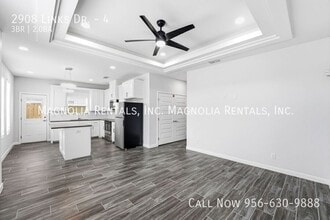 2908 S Links Dr, Unit 4 in Edinburg, TX - Building Photo - Building Photo