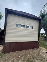 2111 W Austin St in Port Lavaca, TX - Building Photo
