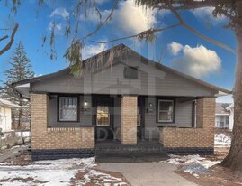3209 W 10th St in Indianapolis, IN - Building Photo