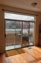 717 W Evergreen Ave in Chicago, IL - Building Photo - Building Photo