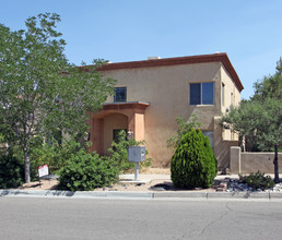 Copper Residences Apartments in Albuquerque, NM - Foto de edificio - Building Photo