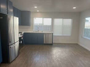 11273 Pegasus Ave in San Diego, CA - Building Photo - Building Photo