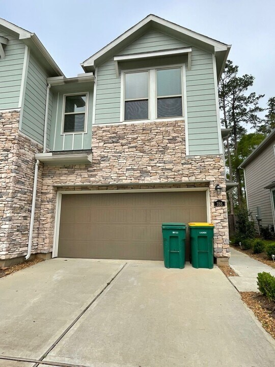 186 Moon Dance Ct in Conroe, TX - Building Photo