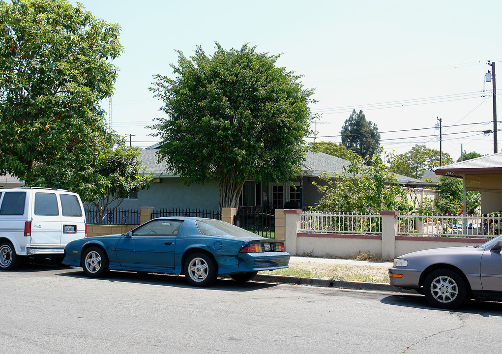 2136 Mountain View Ave in Anaheim, CA - Building Photo