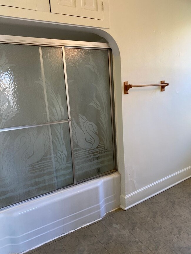 1347 Center Ave in Janesville, WI - Building Photo - Building Photo