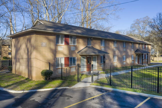 Collier Heights Apartments in Atlanta, GA - Building Photo - Building Photo