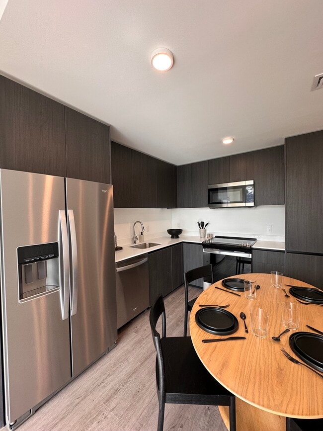 138 NE 22nd St, Unit B7 in Miami, FL - Building Photo - Building Photo