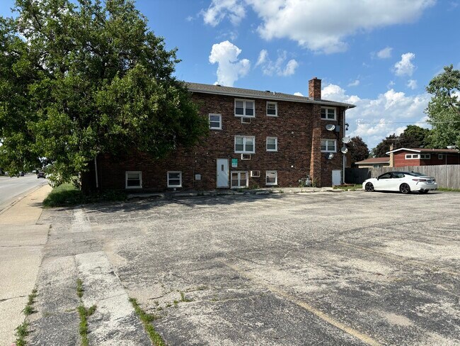 4545 Prescott Ave in Lyons, IL - Foto de edificio - Building Photo