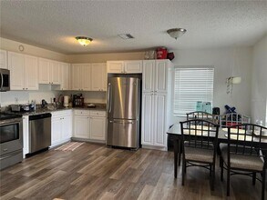 2103 W Cherry St in Tampa, FL - Building Photo - Building Photo