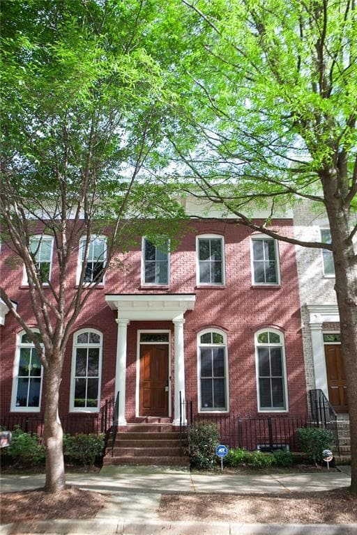 property at 839 Inman Vlg Pkwy NE