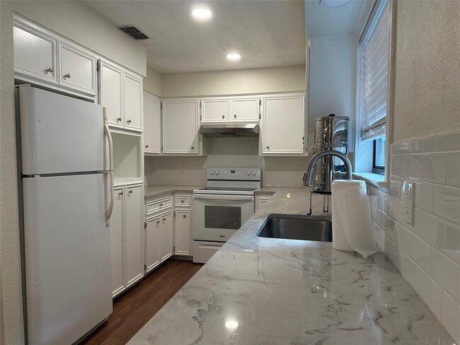 property at 15410 Enid Dr