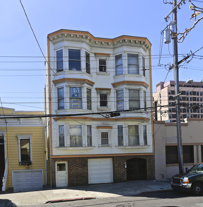 3475 26th St in San Francisco, CA - Foto de edificio - Building Photo