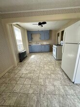 29B Broad St, Unit 29 B Broad Street in Medway, MA - Foto de edificio - Building Photo