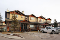 99 Panatella Pike NW in Calgary, AB - Building Photo - Primary Photo