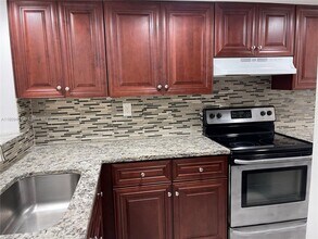 2961 SW 87th Ave in Davie, FL - Building Photo - Building Photo
